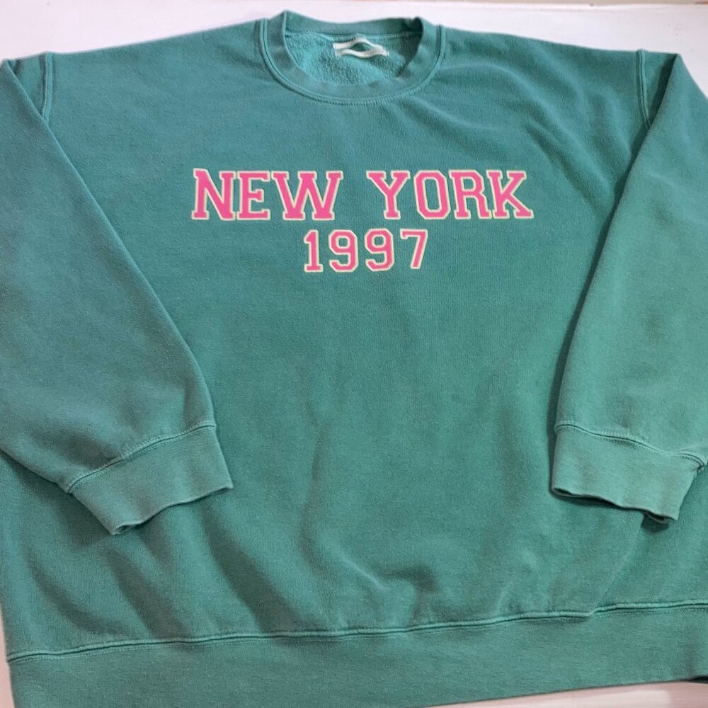 Anthropologie New York 1997  Oversized Crew Neck Sweatshirt Green Pink Sz M